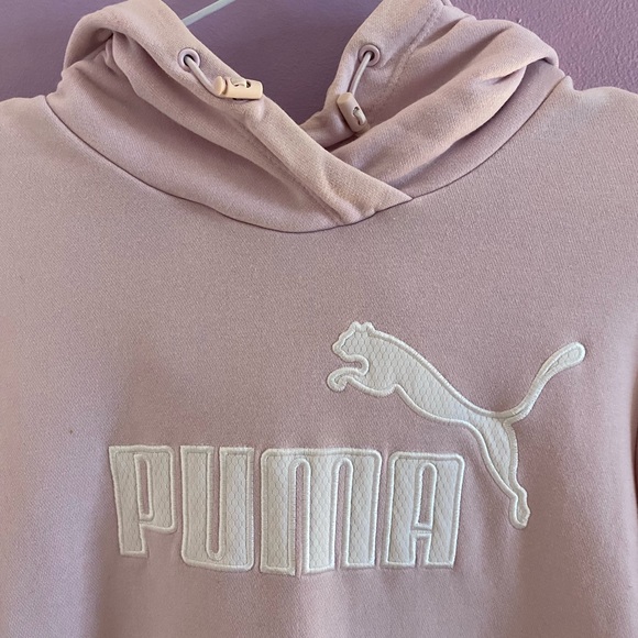 Pink puma sweater - Picture 2 of 5